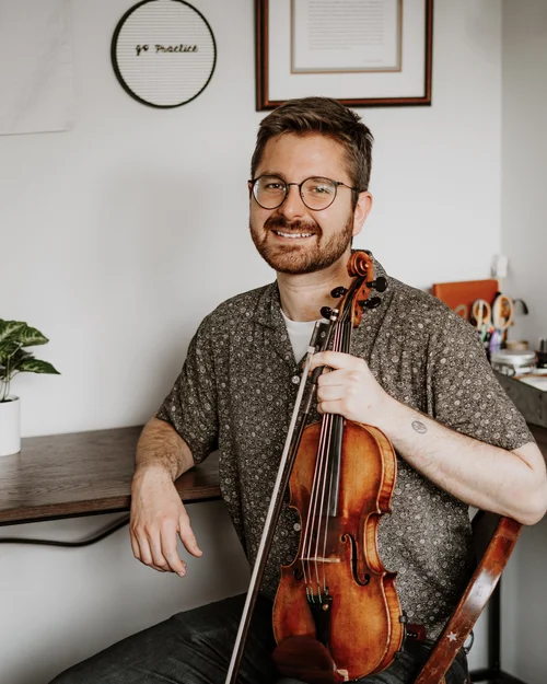 Greg Childress is a violin and viola teacher in Lynchburg, Virginia.