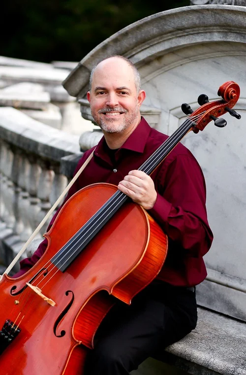 Andrew Gabbert teaches cello in Charlottesville Virginia.