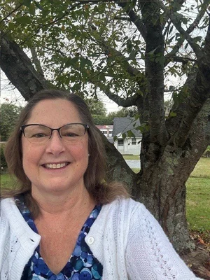 Pam Hill teaches Violin, Viola, Cello, and Piano in Lynchburg Virginia.